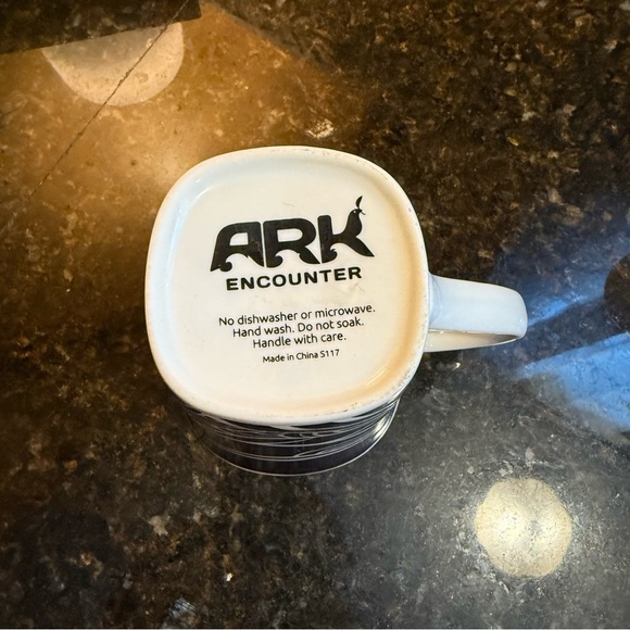 Navy and White Ceramic Mug Ark Encounter - Picture 4 of 5